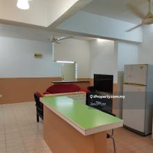 Versatile Property for Sale: Ideal for Investment or Personal Use