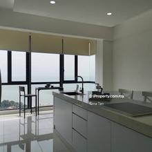 Penthouse unit with Seaview