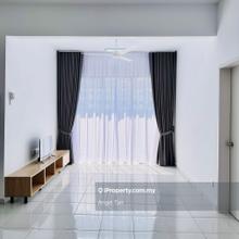 Nice View Spacious 1045sq Partially Furnished Seri Topaz Puchong