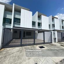 Semi D Link Villa, Calm & Serenity, Gated and Guarded