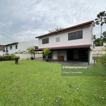 Spacious garden with a good view