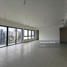 4 mins walk to french primary school, 8 mins to french school of kl