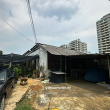 Single Storey Freehold Corner House