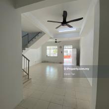 Karen) Double Storey House at Meru for Rental