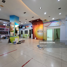 For Rent:2 Combining 3 Storey Shoplot  Near Aman Central, Alor Setar