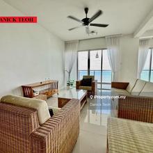10 Island Resort 2500sf Condominium Seaview Located in Batu Ferringhi