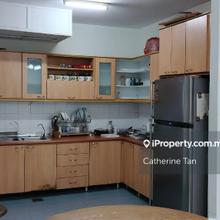 Starville Apartment Corner with lift USJ 19 Subang Jaya for sales 
