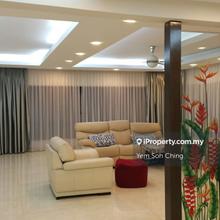 High floor, nicely renovated, beautiful city & greenery view, quiet.