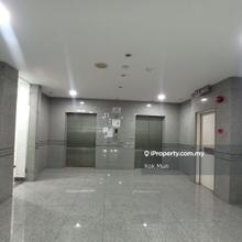 Well-maintained and Furnished Office Floor