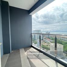 High floor ,seaview ,2 car parks 
