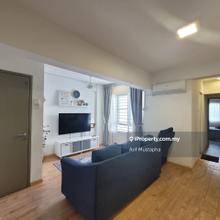 2 Carpark at ground floor! Move in condition! Negotiable.