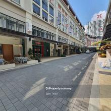 Ground Floor Shop with mezzanine