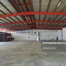 Semi-d Fcatory for rent 