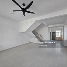 Partly Furnished & Good Condition 2 Storey End Lot Call Echo For View