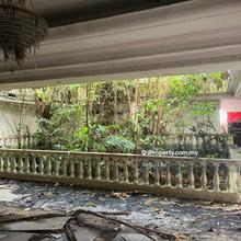 Oug/Happy Garden Corner Bungalow Land For Sale