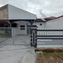 Taman puteri kluang single storey terrace for sale