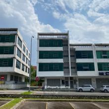Puchong 4 storey shoplot, brand new with lift