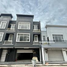 Basic Unit 3 Storey Shoplot Jalan Magenta Taman Bertam Mutiara Cheng