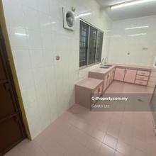 Double storey for rent near Plaza Arkadia