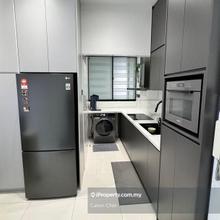 Fully renovated, move in condition 