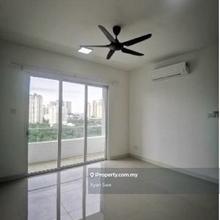 Scenaria condo 2car parks High Floor Unblock View Below Market Price