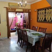 2.5 storey link house for sale