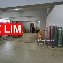 4 Storey Shop For Sale  At Georgetown