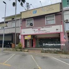Wide Frontage corner shop for rent at Bukit Jelutong, Shah Alam