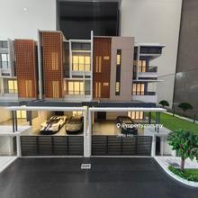 3 Sty Endlot, Freehold, New House, With Security Guard