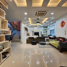 Must View! Renovated 3 Storey Zero Lot Bungalow