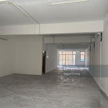 1st floor Shop for Rent Amper Paking Bandar Sungai Long22x70 Primeunit
