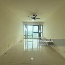Walking Distance Southkey Mall, 2 Parking Lots