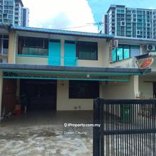 Tabuan Jaya Double Storey House  For Rent