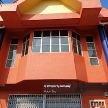 Taman Putri Kulai 2 Sty Shop For Sale 