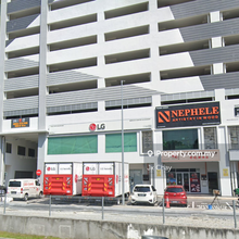 Facing mainroad shop for rent