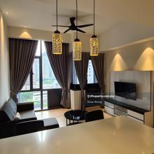 Cheap! Next to Suria KLCC LRT Star Walk of Fame Luxurious Living