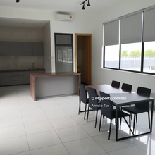 3-storey Semi-D partial furnished 