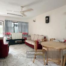 Taman Kampar Apartment For Sale Rm350k. 