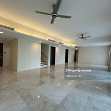 Dua Residency duplex. 600m to KLCC park & golf course. 1km to iskl. 