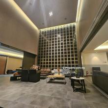 Well maintained 2.5 storey unit in serenity and secluded neighbourhood