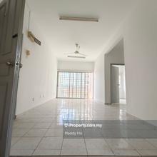 Sri Cassia Apartment @ Puchong Mid Floor Corner Unit Freehold For Sale