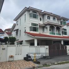 Taman Sinfar 3 Storey Semi Detached House in Good Location
