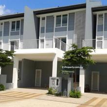 The Glades Putra Heights 3 Storey Super Link with Garden Backyard