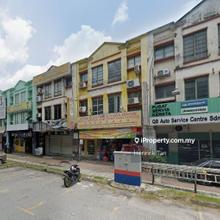 3 stroey Storey Shop, Land Area 3207sqft, Build up 9000sqft
