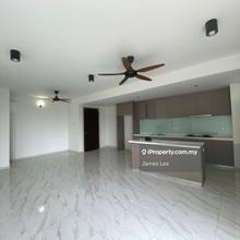 Well maintained, Nicely Renovated in Desa Parkcity, Move-In Condition