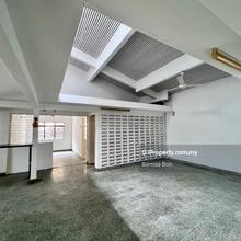 Single storey bungalow, located on elevated land , great potential!
