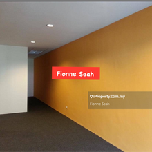 Office lot for rent at Bay avenue
