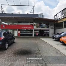 Commercial Bungalow showroom at Jalan Balakong for Rent