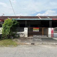 Terrace house for Sale
