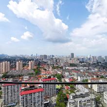 Duplex Penthouse with city, hill & sea view & with 5 car parks!!